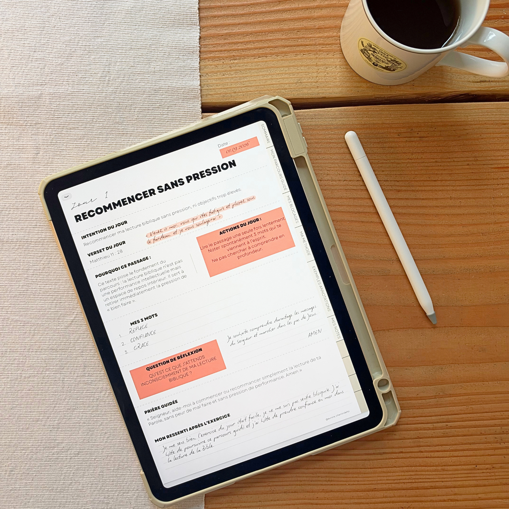 Parcours Aurora sur iPad avec une fiche d’accompagnement spirituel remplie et annotée